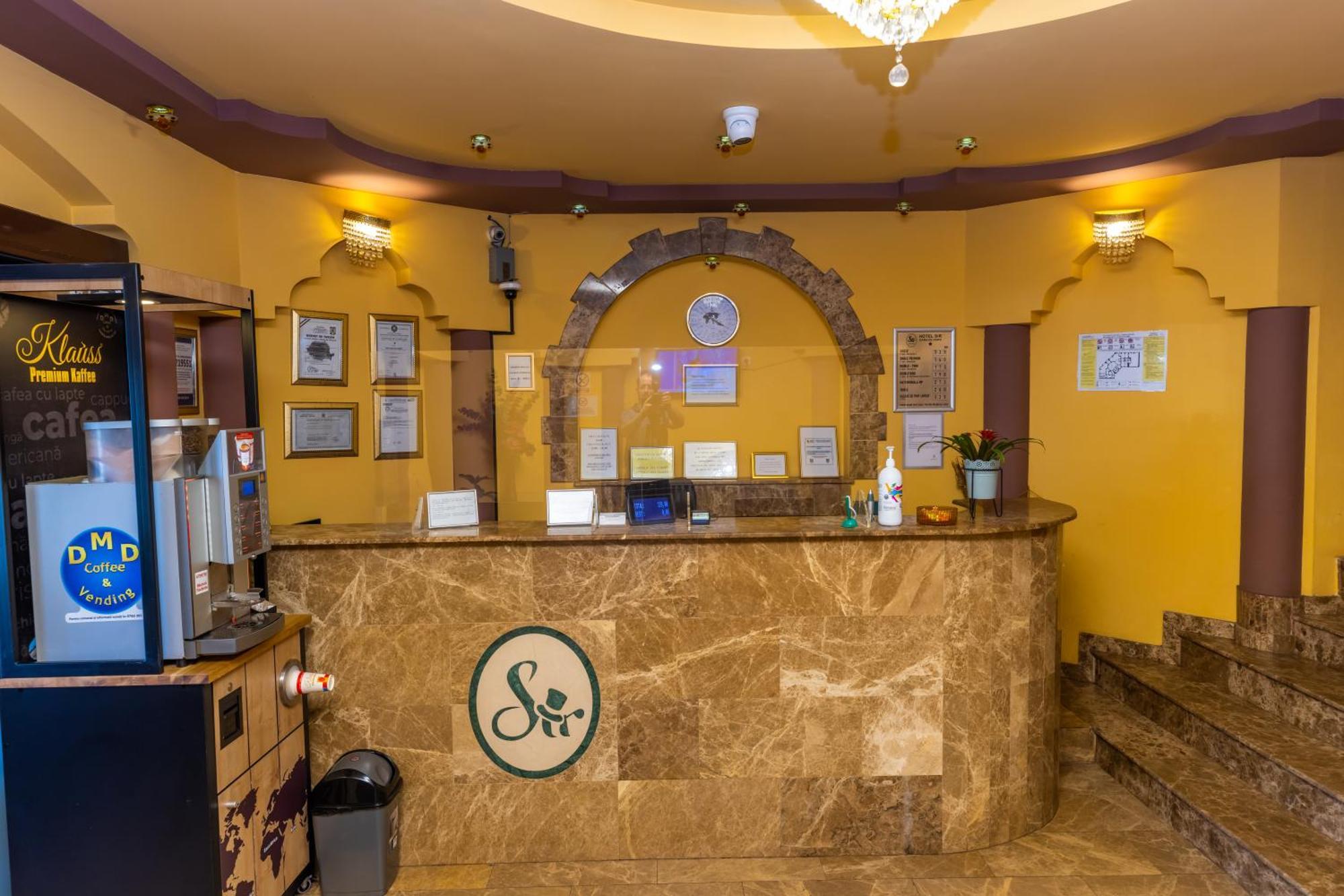 Hotel Sir Gara De Nord Бухарест Экстерьер фото