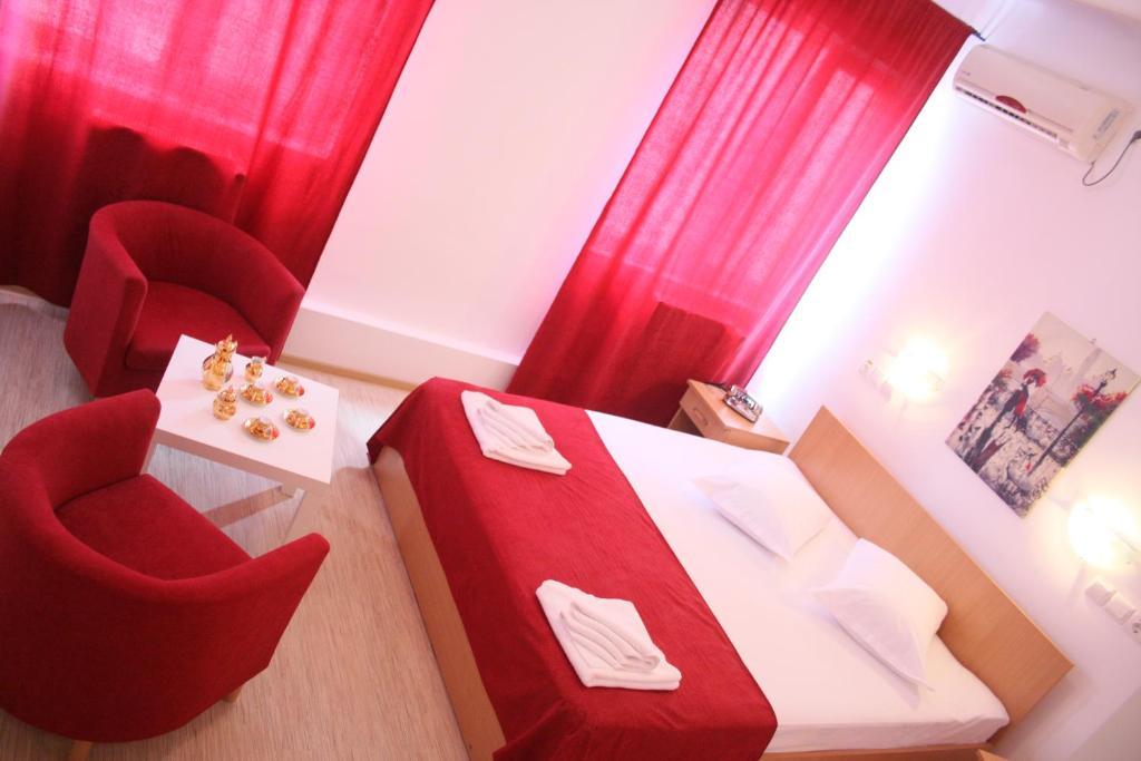 Hotel Sir Gara De Nord Бухарест Экстерьер фото